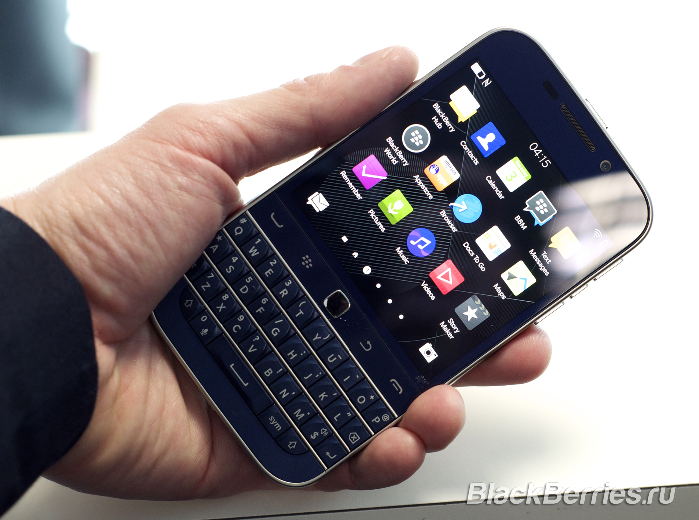 BlackBerry muestra prototipo y anuncia más colores para Blackberry Classic #MWC2015