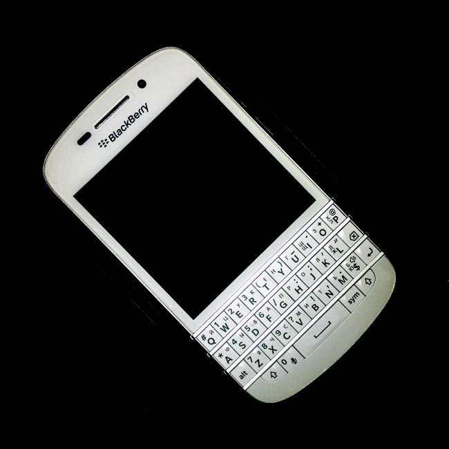 blackberry-q10-white-1