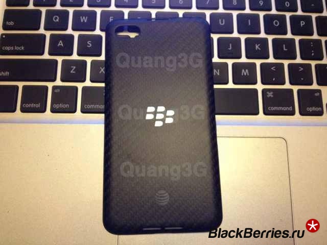 BlackBerry-a10-back-4