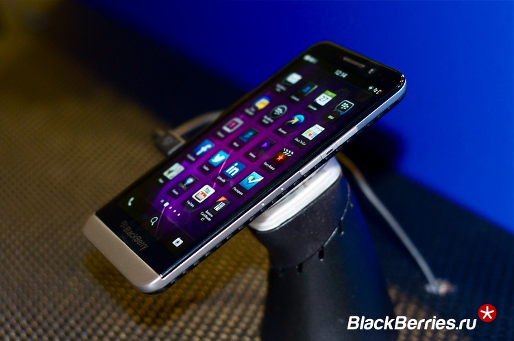 BlackBerry-Z30-24