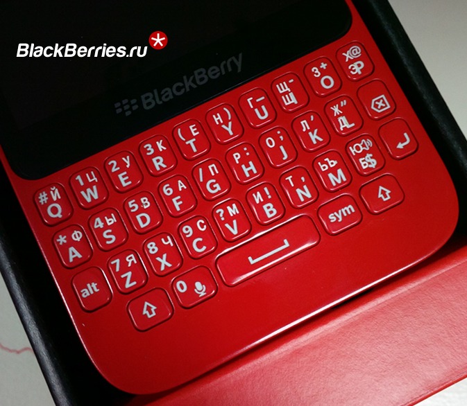 blackberry-q5-red-rus
