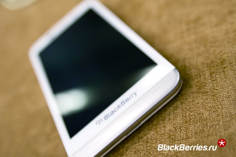 blackberry-z30-white-8b