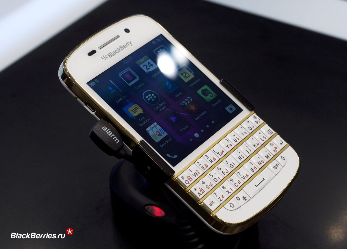 BlackBerry Q10 Special Edition Gold | BlackBerry в России