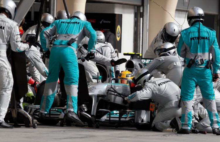 Mercedes_GP-F1_GP-Bahrain_2013
