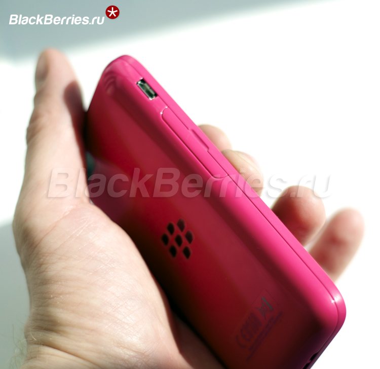 BlackBerry-Q5-Pink-98
