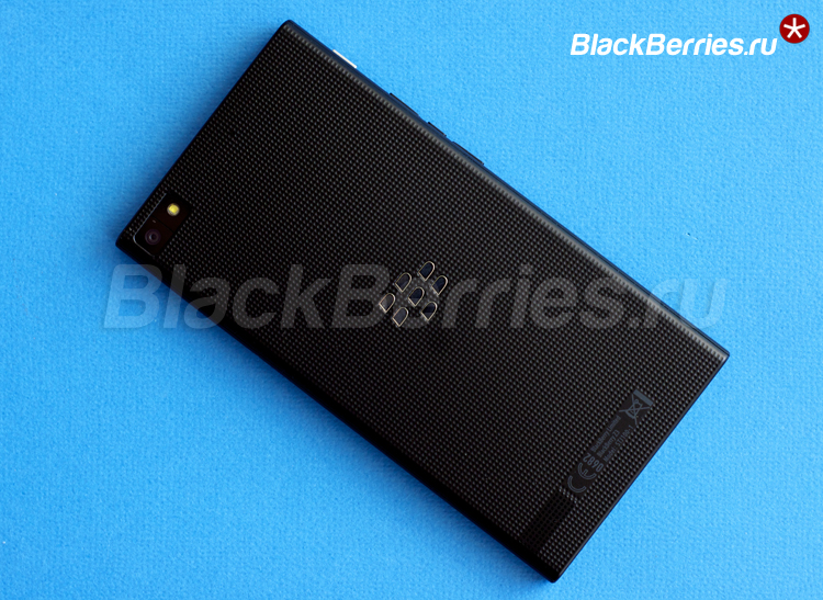 BlackBerry-Z3-back-1