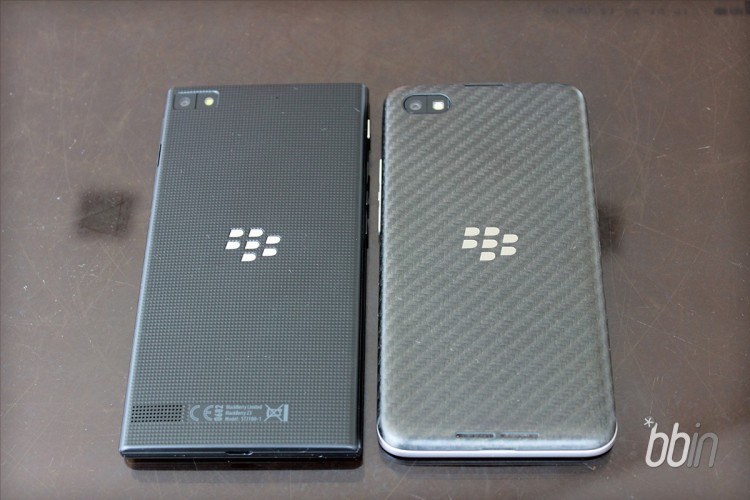 BlackBerry-Z3_Z30_back