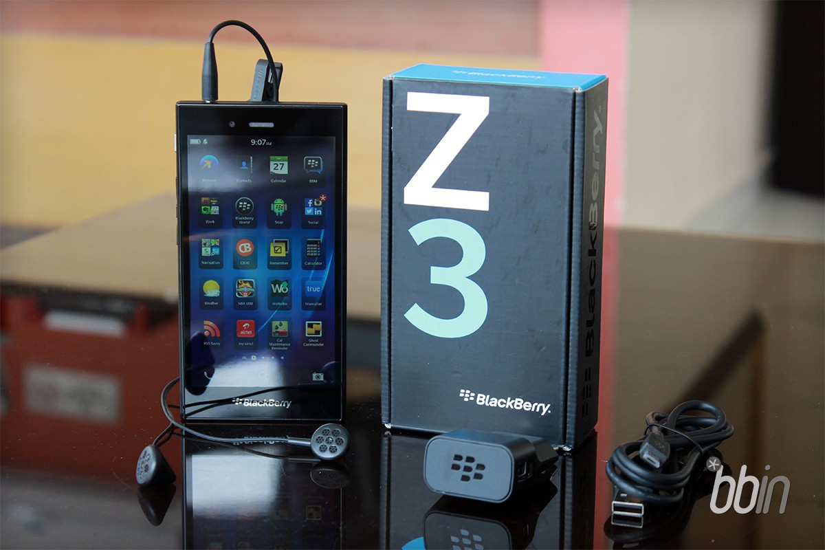 BlackBerry-Z3_box