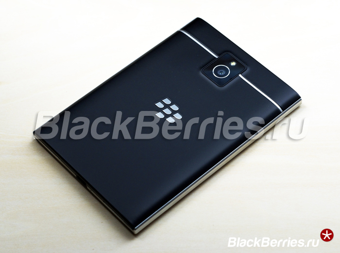 BlackBerry-Passport-Review-03