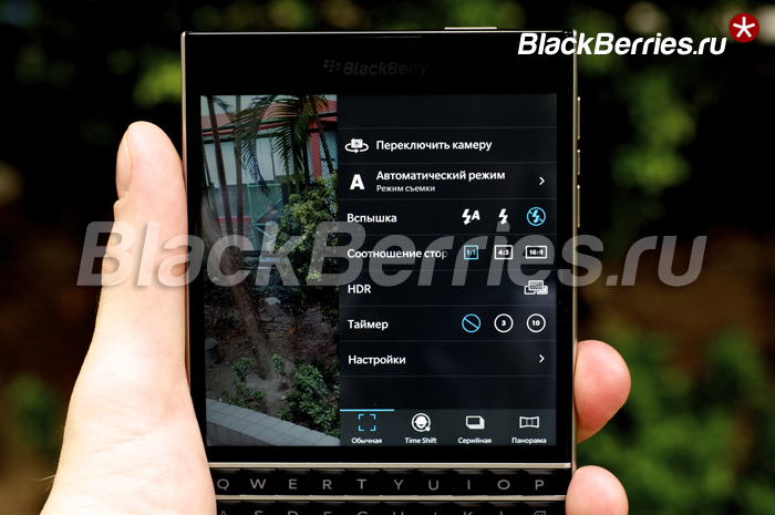 BlackBerry-Passport-Review-30