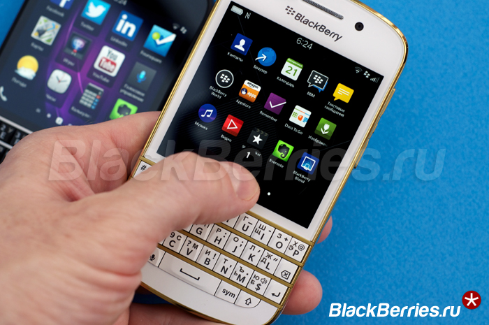 BlackBerry-103-review-Q10-homescreen