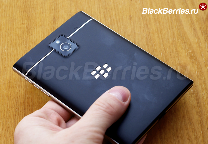 BlackBerry-Passport-17