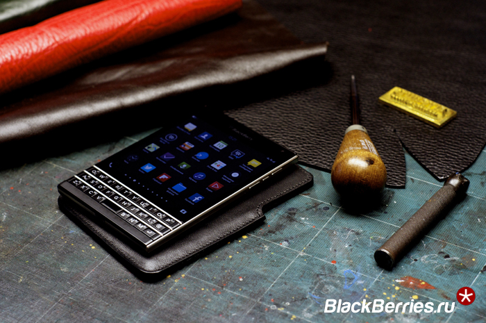 BlackBerry-Passport-Leather-Case-11