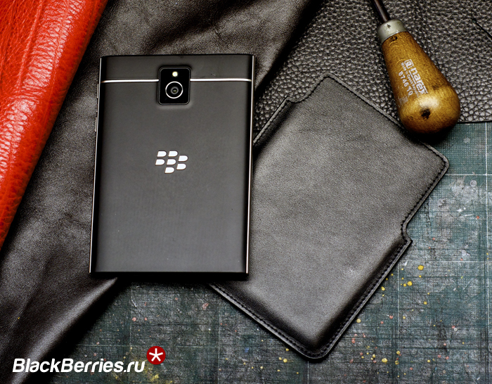 BlackBerry-Passport-Leather-Case-9