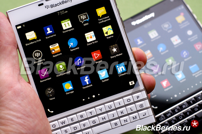 BlackBerry-Passport-White-12