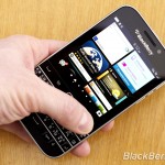 BlackBerry-Classic-vs-iPhone-Q10-Passport-17