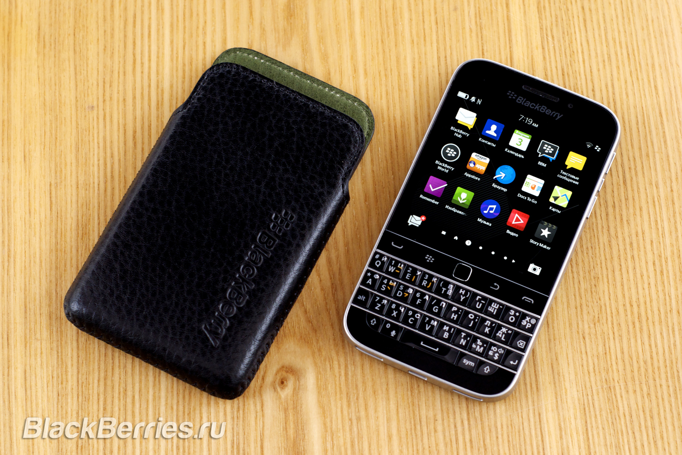 BlackBerry-Classic-Case-02