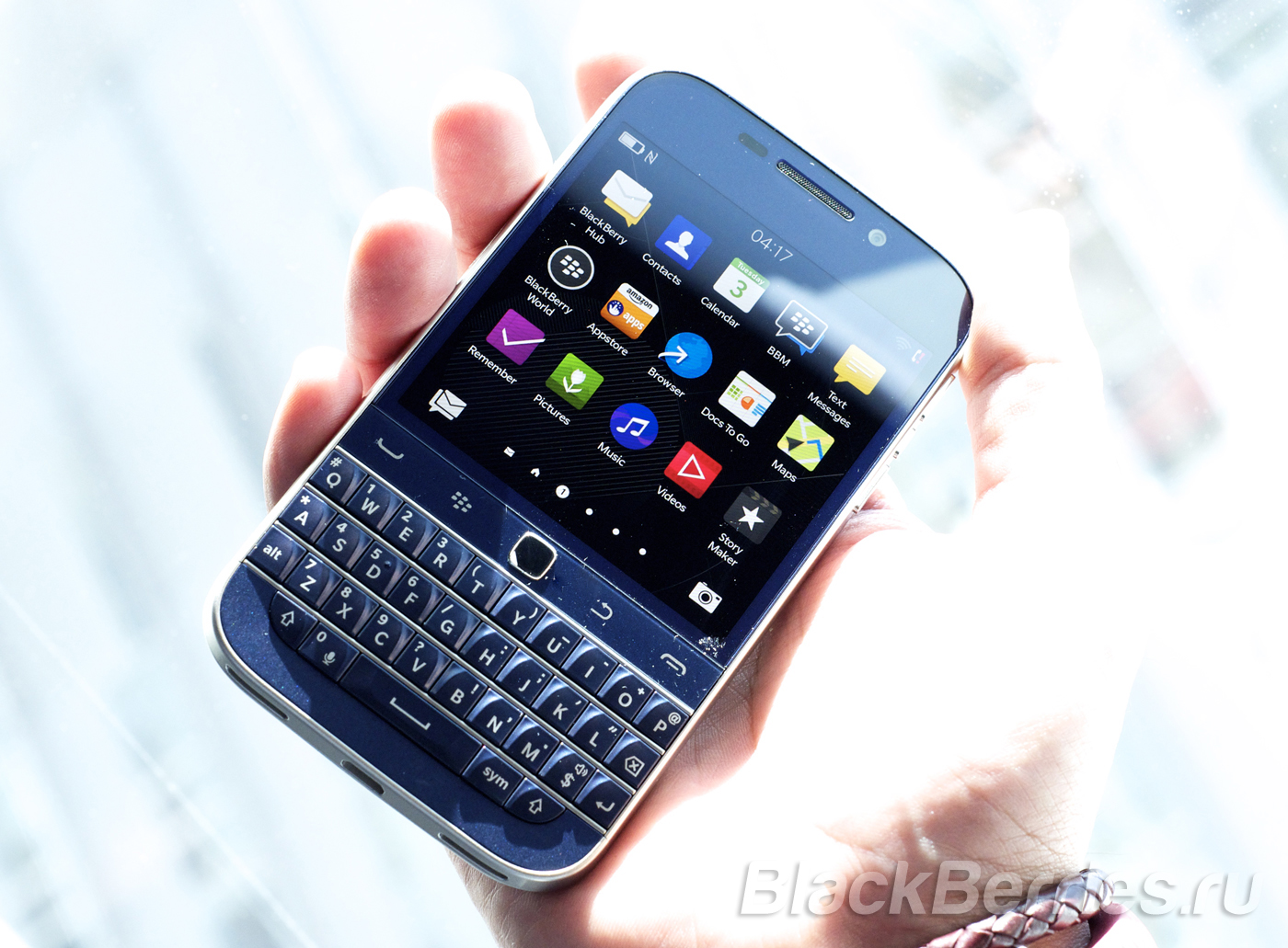 BlackBerry-Classic-Blue-5