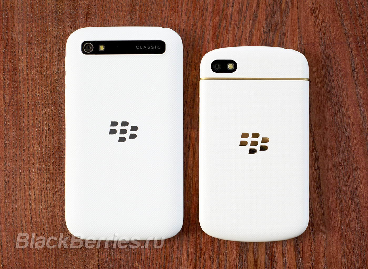 BlackBerry-Classic-White-15