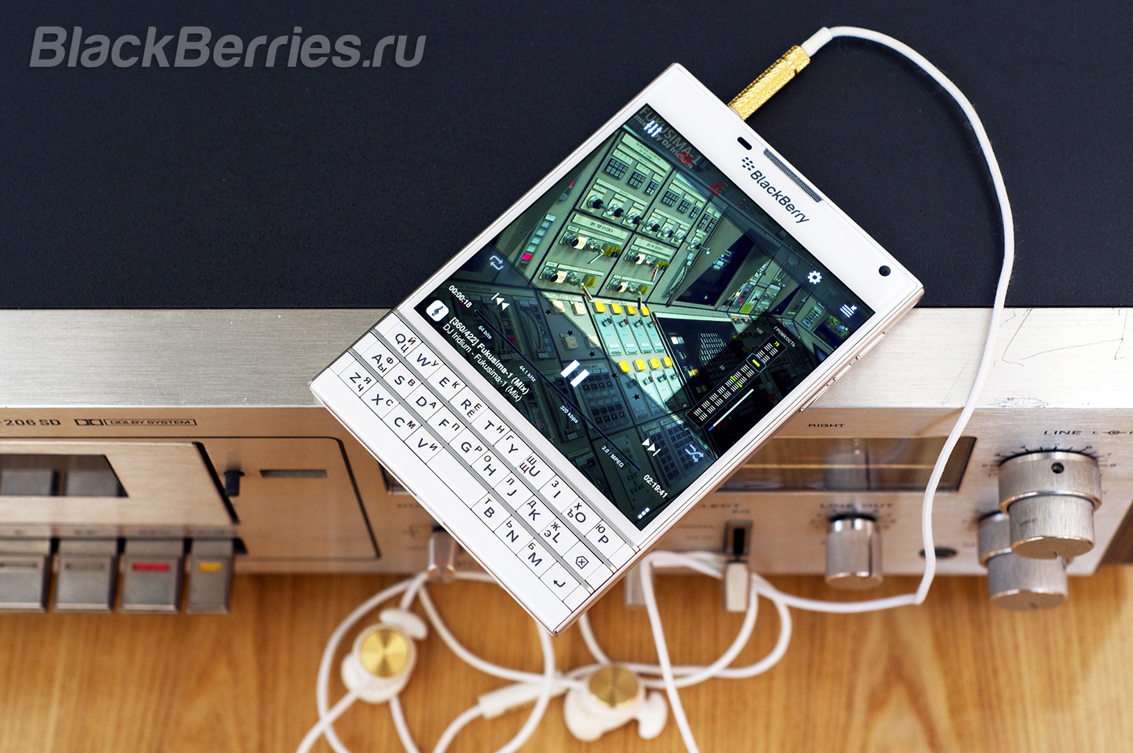 BlackBerry-Passport-Music-1-09