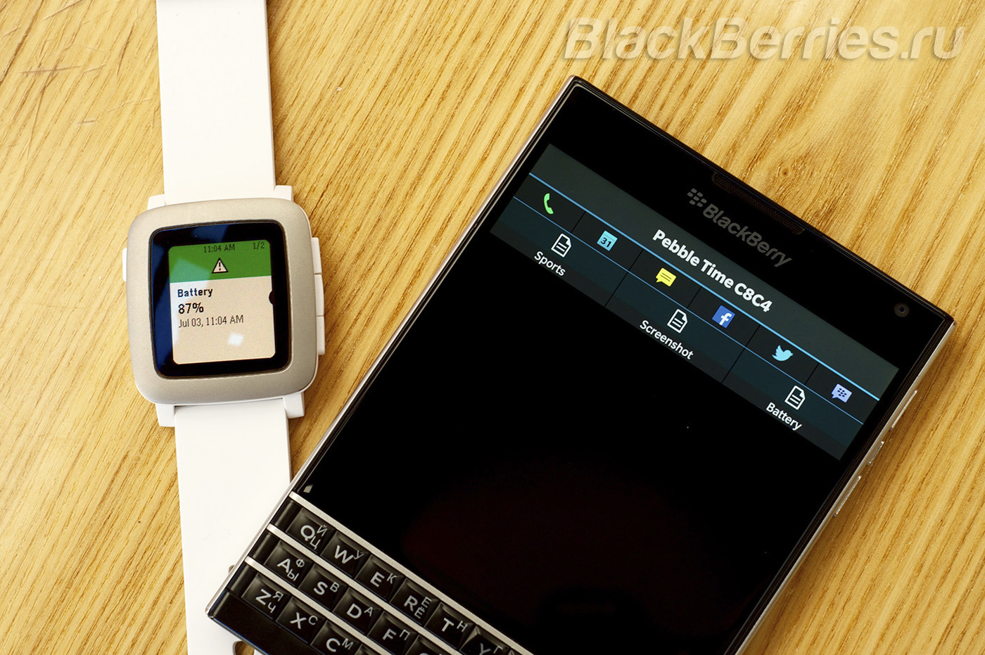 BlackBerry-Passport-Pebble-Time-18