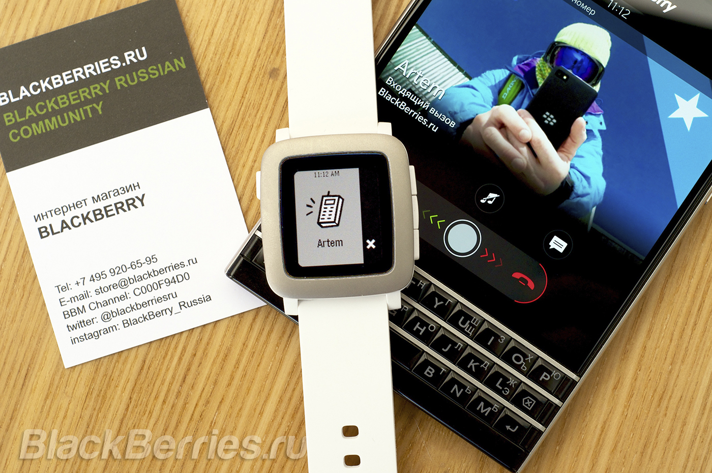 BlackBerry-Passport-Pebble-Time-48