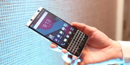 Планшет blackberry не включается