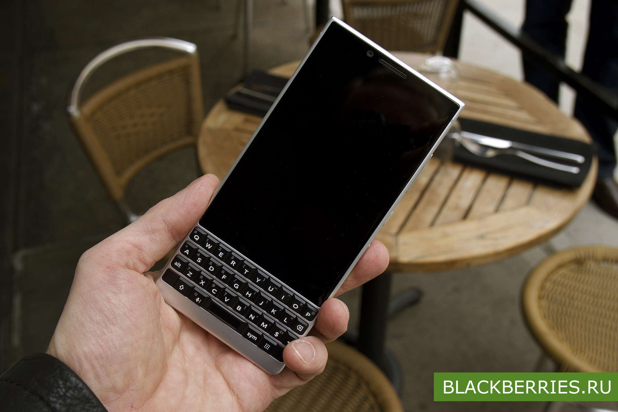 BlackBerry-KEY2-36.
